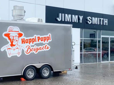 What a wonderful tasty treat for clients or team! We can liven up your next corporate event with our delicious desserts and impress your clients...or we can set up a regular lunchtime or coffee break schedule just for your staff. Great way to boost on the job morale!